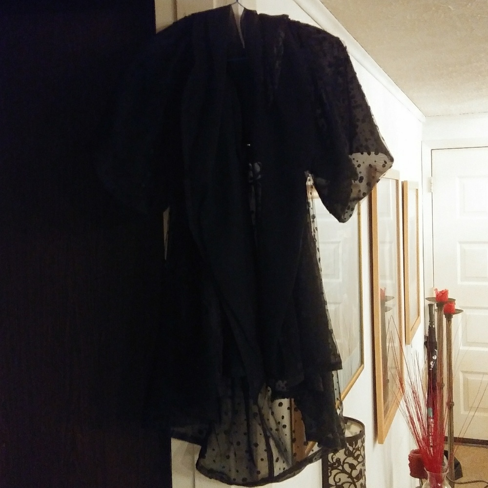 Polkadotted Lace Wrap
